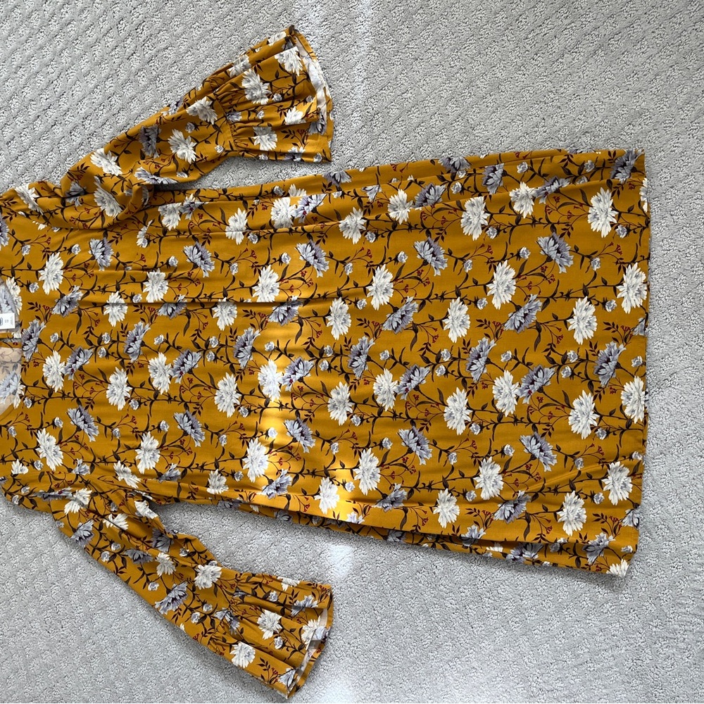 Old Navy mustard yellow floral shift dress